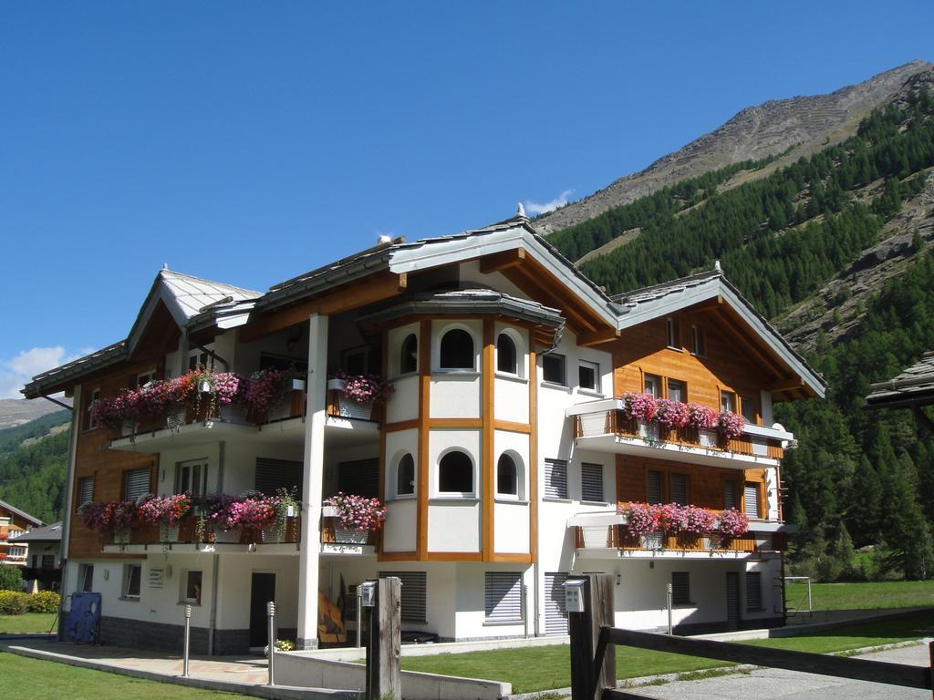 Haus Alpenstern Lägenhet Saas-Grund Exteriör bild